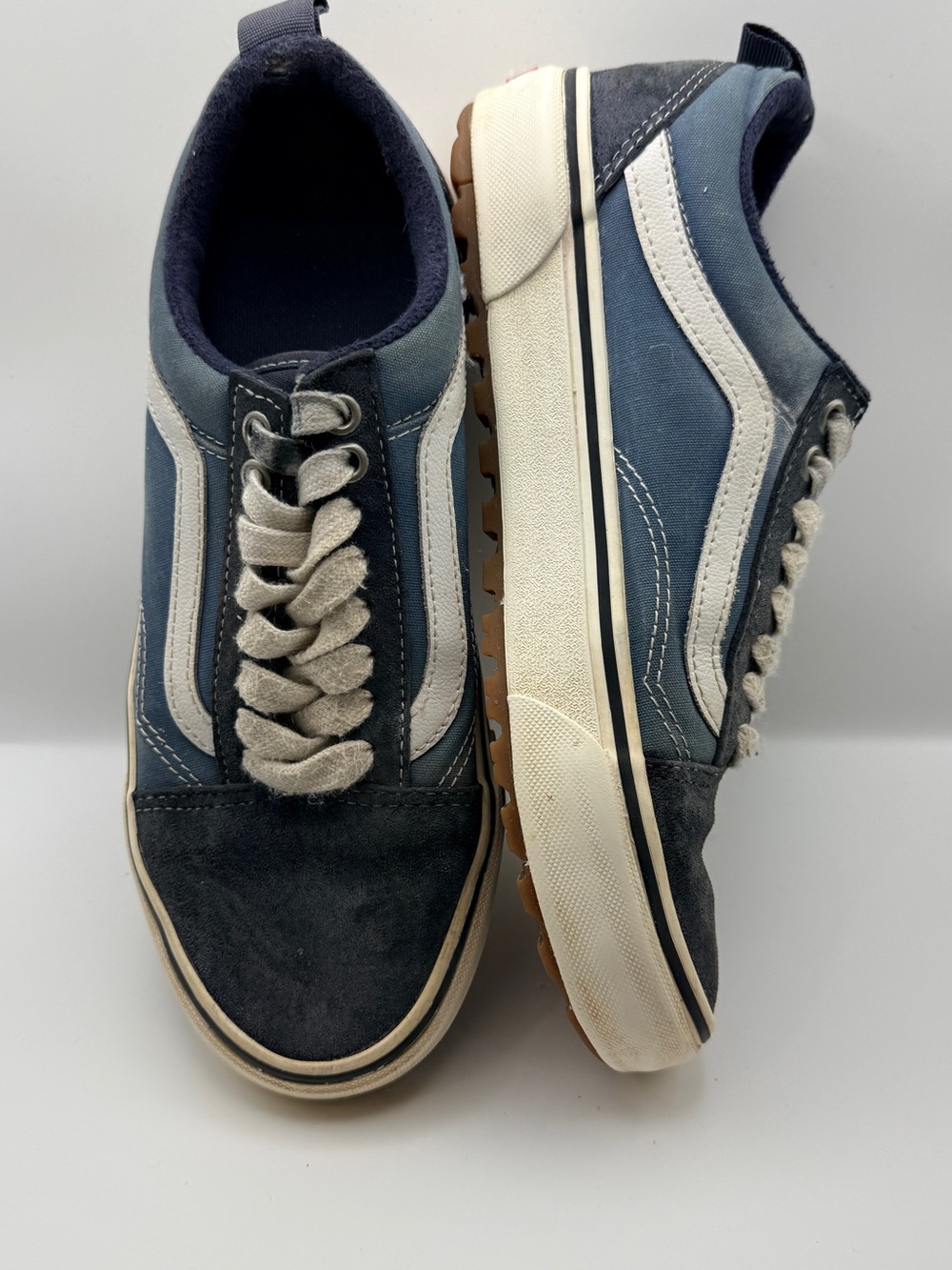 Vans Old Skool MTE Blue Gray Sneakers (W8.5 / M7) Waterproof Weather Resistant